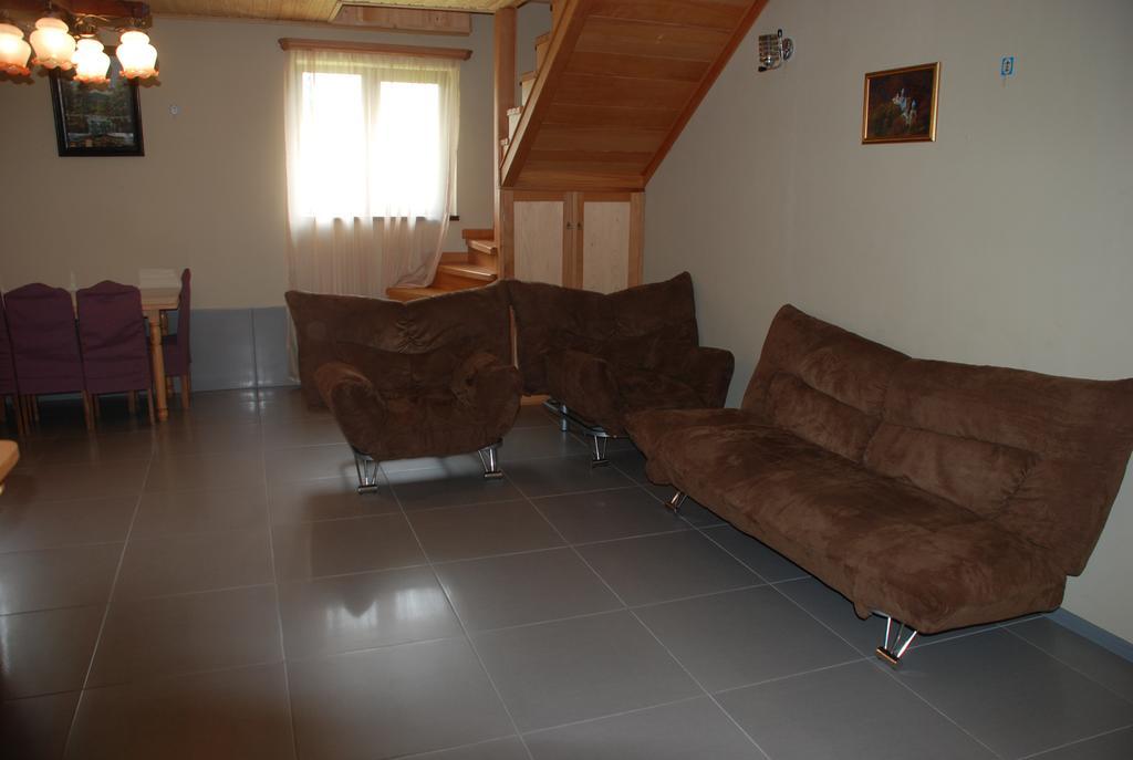 Guest House Lasili Mestia Esterno foto